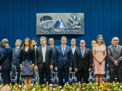 Foto da Notícia: Compromisso prestado pelos 90 membros do novo Conselho Seccional da OAB-MT